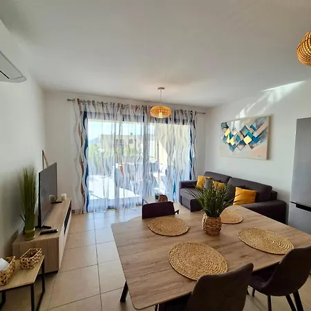 T2 De Standing Front De Apartment Propriano (Corsica)