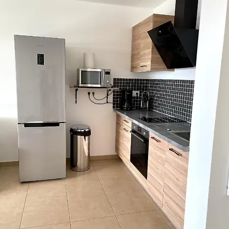 T2 De Standing Front De Appartement