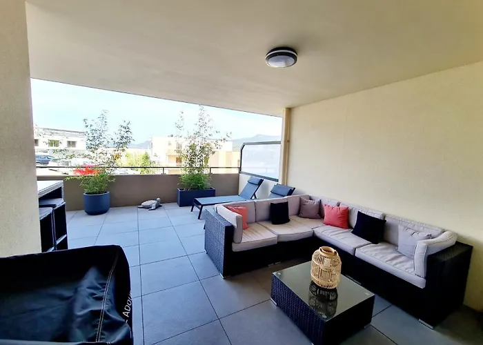 公寓 T2 De Standing Front De *